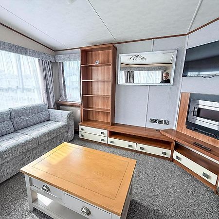 Lovely 8 Berth Caravan At Sunnydale In Lincolnshire Ref 35239S Louth  Exterior foto